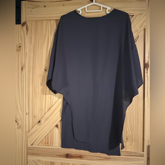 Unique blouse - Picture 5 of 5